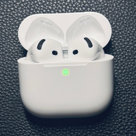 Apple Other - 🔥Apple AirPods 4 ANC Wireless White